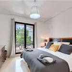 شقة 2 Bedrooms - Sleeps 4 - Garden And Pool With View *