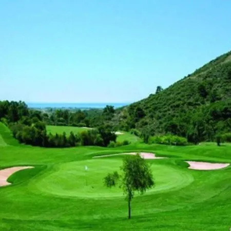 2 Bedrooms - Sleeps 4 - Garden And Pool With View Appartamento *