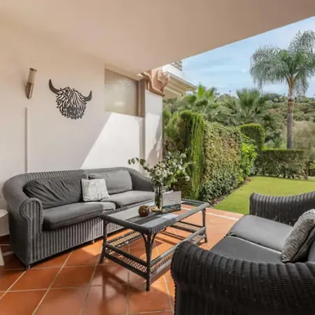 Appartamento 2 Bedrooms - Sleeps 4 - Garden And Pool With View Benahavís