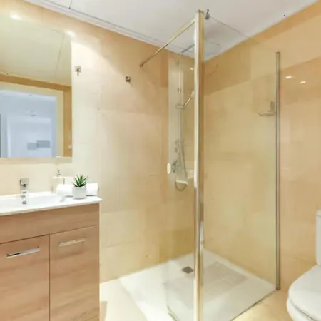 2 Bedrooms - Sleeps 4 - Garden And Pool With View Apartment