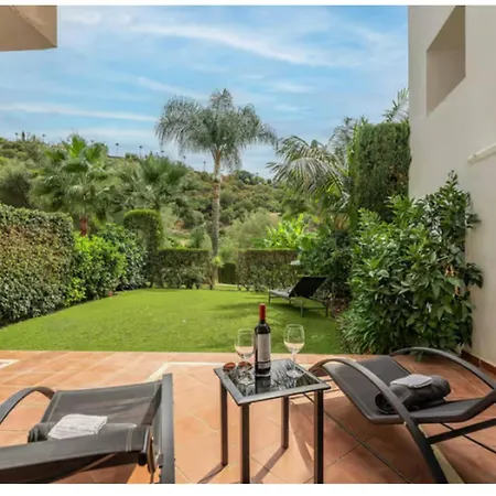 2 Bedrooms - Sleeps 4 - Garden And Pool With View * Benahavís