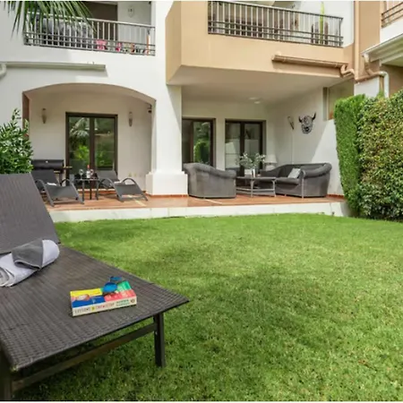 2 Bedrooms - Sleeps 4 - Garden And Pool With View